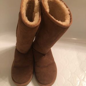 Size 6 - Classic Tall Ugg Boots